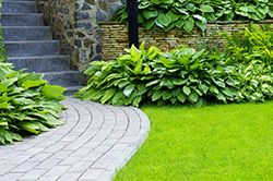 Мощение дорожек и площадок с использованием природного камня   в Самаре