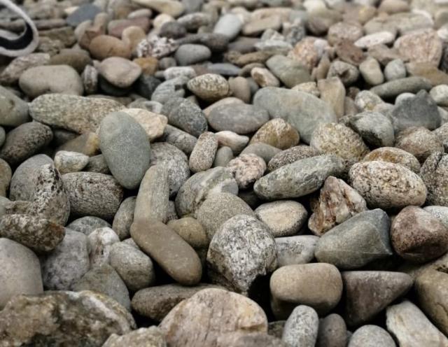 Галька речная пестрая (20-40 мм.)  купить в Самаре от производителя, без посредников