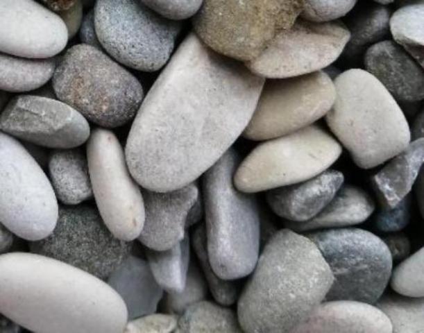 Где заказать гальку и каменную крошку с доставкой?  в Самаре