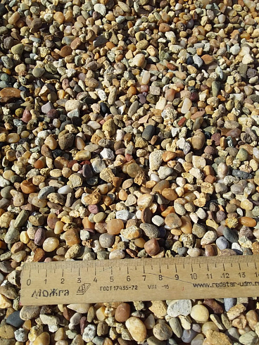 Kamenclub.ru: Галька окат (серо-желтая) фр.5-10 мм. купить  в Самаре галька речная рыжий, желтый, рыжий, серо-желтый речная окатанная галька декоративная 5000 руб/т   фото КАМЕНЬ КЛУБ