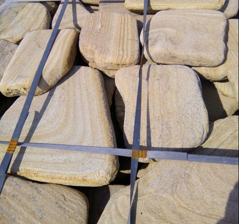 Kamenclub.ru: Песчаник пластушка галтованный желтый с рисунком (3 см)  купить в Самаре плитняк - пластушка желтый песчаник 21000 руб/м3   фото КАМЕНЬ КЛУБ