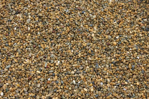 Kamenclub.ru: Галька окат (серо-желтая) фр.10-20 мм. купить  в Самаре галька серо-желтая, рыжая, серый речная окатанная округлая галька 5000 руб/т   фото КАМЕНЬ КЛУБ