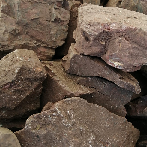 фото Яшма красная  (фр. 70-100 мм)  купить в Самаре в интернет-портале КАМЕНЬ КЛУБ