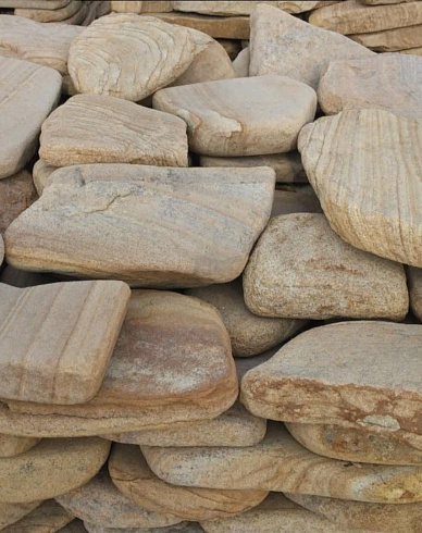 Kamenclub.ru: Песчаник пластушка галтованный желтый с рисунком (3 см)  купить в Самаре плитняк - пластушка желтый песчаник 21000 руб/м3   фото КАМЕНЬ КЛУБ