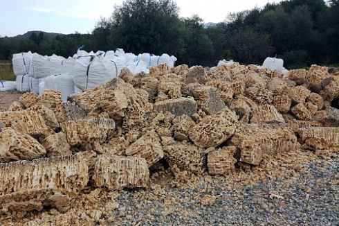 Kamenclub.ru: Крымский природный меотис фр. 100-500 мм.  купить в Самаре меотис бежевый рыжий молочный желтый ракушечник 4 500 руб/т   фото КАМЕНЬ КЛУБ