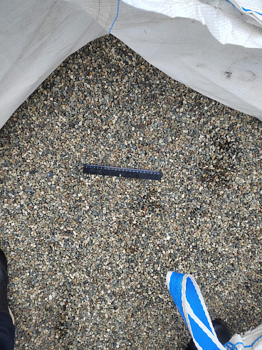 Kamenclub.ru: Галька речная окат (серая) фр.5-10 мм купить  в Самаре галька речная серая, серый, темно-серый, светло-серый, коричневый речная окатанная галька декоративная ландшатфная 5000 руб/т   фото КАМЕНЬ КЛУБ