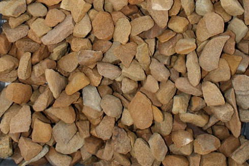 Kamenclub.ru: Щебень крошка желтый (песчаник) фр. 20-40 мм.  купить в Самаре песчаник бежевый рыжий каменная крошка песчаника 9500 руб/т   фото КАМЕНЬ КЛУБ