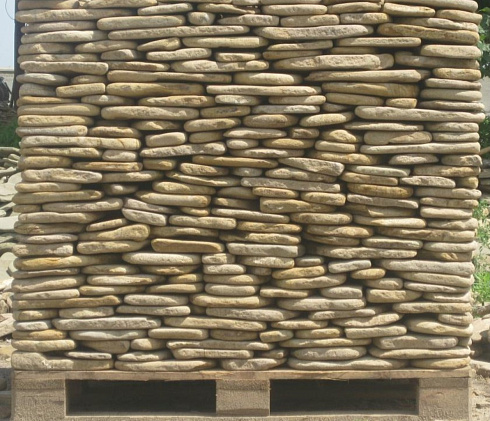 Kamenclub.ru: Песчаник пластушка галтованный желтый с рисунком (3 см)  купить в Самаре плитняк - пластушка желтый песчаник 21000 руб/м3   фото КАМЕНЬ КЛУБ