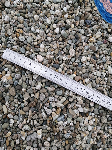 Kamenclub.ru: Галька речная окат (серая) фр.5-10 мм купить  в Самаре галька речная серая, серый, темно-серый, светло-серый, коричневый речная окатанная галька декоративная ландшатфная 5000 руб/т   фото КАМЕНЬ КЛУБ