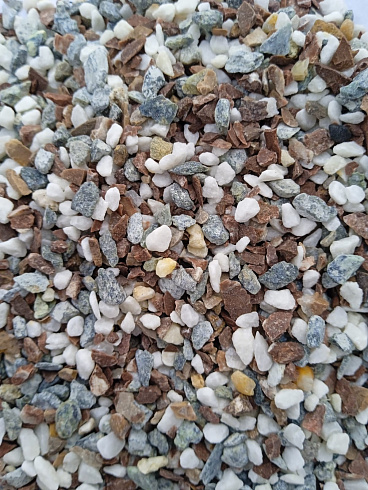 Kamenclub.ru: Мраморная крошка (щебень крошка микс: белый-зеленый-розовый) фр. 5-10 мм  купить в Самаре мрамор белый, зеленый, розовый, разноцветный, молочный декоративная ландшафтная мраморная крошка 9500 руб/т   фото КАМЕНЬ КЛУБ