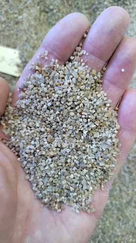 Кварцевый песок для площадок фр. 0,8 - 2 мм.  купить в Самаре фото Камень Клуб