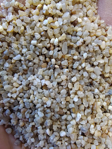 Кварцевый песок сухой фракцинированный фр. 1,6-4 мм.  купить в Самаре фото Камень Клуб