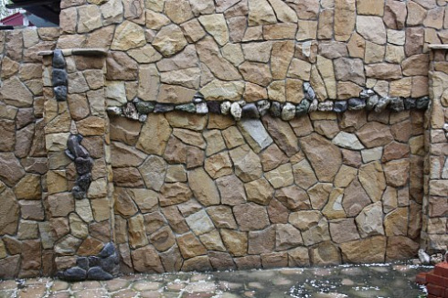 Kamenclub.ru: Песчаник колотый для облицовки (фр. 2-3 см)  купить в Самаре песчаник бежевый серый рыжий песчаник строительный 5000 руб/т   фото КАМЕНЬ КЛУБ