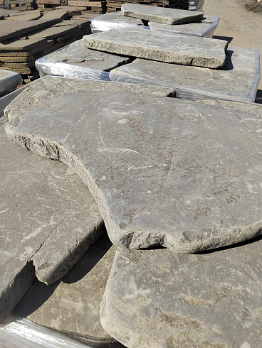 Kamenclub.ru: Песчаник галтованный для облицовки (фр. 2-5 см)  купить в Самаре песчник рыжий желтый серый песчаник окатанный речной 6 000 руб/т   фото КАМЕНЬ КЛУБ