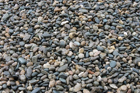 Kamenclub.ru: Галька речная окат (серая) фр.40-60 мм купить  в Самаре галька речная серый бежевый рыжий коричневый округлый речной камень 5000 руб/т   фото КАМЕНЬ КЛУБ