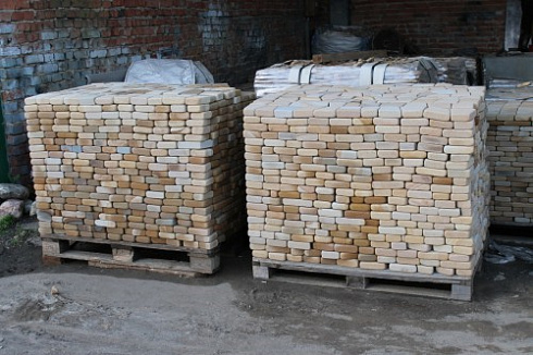 Kamenclub.ru: Песчаник брусчатка (Готика) art PSG-L-01  купить в Самаре    2300 руб/кв.м   фото КАМЕНЬ КЛУБ