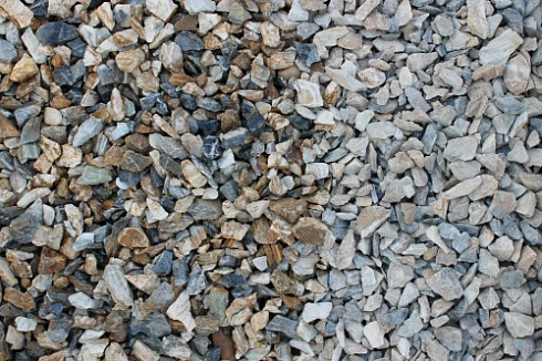 Kamenclub.ru: Мраморная крошка (щебень крошка медовый), фр. 10-20 мм.  купить в Самаре песчаник бежевый, серый каменная ландшафтная крошка  12000 руб/т   фото КАМЕНЬ КЛУБ