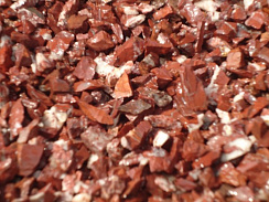 Kamenclub.ru: Щебень крошка красный (ЯШМА) фр. 5-10 мм.  купить в Самаре крошка каменная яшмы красный, бордовый, темно-красный декоративная крошка ландшафтная каменная яшмоидная 8500 руб/т   фото КАМЕНЬ КЛУБ