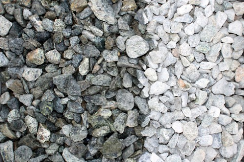 Kamenclub.ru: Щебень крошка зеленый (змеевик) фр. 20-40 мм.  купить в Самаре мрамор зеленый, салатовый ландшафтная мраморная крошка 8500 руб/т   фото КАМЕНЬ КЛУБ