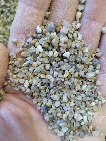 Кварцевый песок сухой фракцинированный фр. 1,6-4 мм.  купить в Самаре фото Камень Клуб