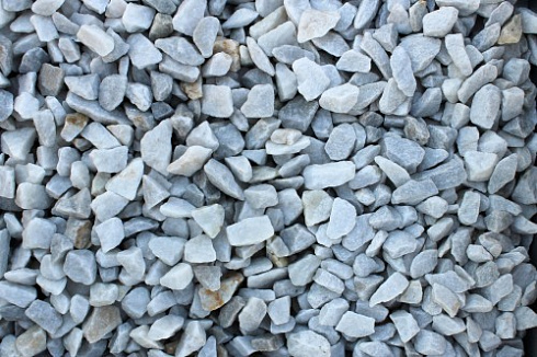 Kamenclub.ru: Мраморная крошка, щебень, цвет-белый,  фр. 20-40 мм.  купить в Самаре мрамор белый молочный слоновая кость айвори  мраморная крошка ландшафтная 12000 руб/т   фото КАМЕНЬ КЛУБ