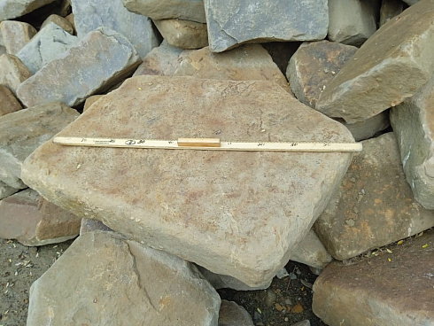 Kamenclub.ru: Песчаник для мощения дорожек, площадок, парковок ( фр 5-10 см)  купить в Самаре песчаник  серый желтый коричневый рыжий песчаник оголтованный окатанный 6500 руб/т   фото КАМЕНЬ КЛУБ