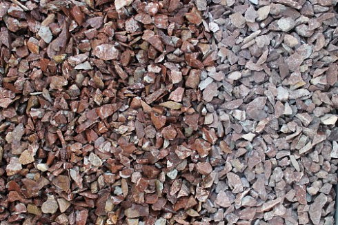 Kamenclub.ru: Мраморная крошка (щебень крошка розовый) фр. 10-20 мм.  купить в Самаре мрамор розовый, красный каменная декоративная крошка ландшафтная 11000 руб/т   фото КАМЕНЬ КЛУБ