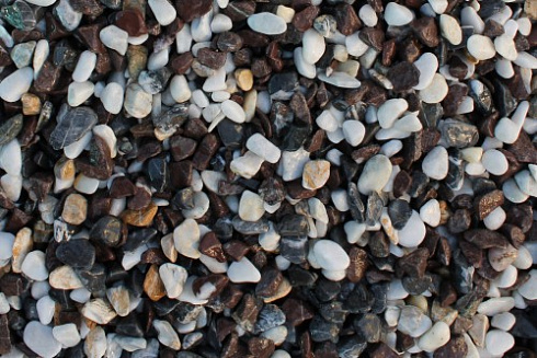 Kamenclub.ru: Мраморная крошка (щебень крошка микс : белый-черный-розовый) фр. 5-10 мм.  купить в Самаре мрамор белый, черный, розовый, разноцветный микс декоративная мраморная каменная крошка 12000 руб/т   фото КАМЕНЬ КЛУБ