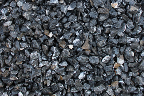 Kamenclub.ru: Щебень крошка черный (мрамор) фр. 40-70 мм.  купить в Самаре мрамор черный с белыми прожилками, черный, белый декоративный щебень 11000 руб/т   фото КАМЕНЬ КЛУБ