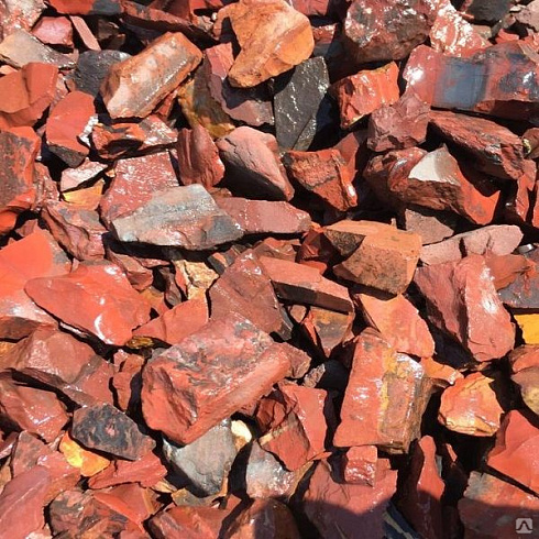 Kamenclub.ru: Щебень крошка красный (ЯШМА) фр. 5-10 мм.  купить в Самаре крошка каменная яшмы красный, бордовый, темно-красный декоративная крошка ландшафтная каменная яшмоидная 8500 руб/т   фото КАМЕНЬ КЛУБ