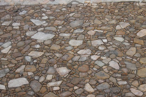 Kamenclub.ru: Песчаник для мощения дорожек, площадок, парковок ( фр 5-10 см)  купить в Самаре песчаник  серый желтый коричневый рыжий песчаник оголтованный окатанный 6500 руб/т   фото КАМЕНЬ КЛУБ