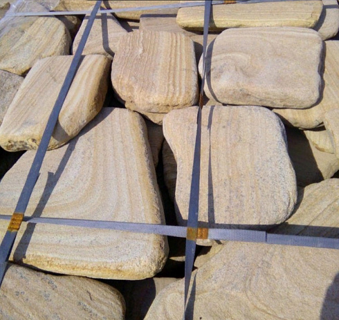 Kamenclub.ru: Песчаник пластушка галтованный желтый с рисунком (3 см)  купить в Самаре плитняк - пластушка желтый песчаник 21000 руб/м3   фото КАМЕНЬ КЛУБ