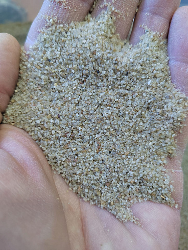 Кварцевый песок для площадок фр. 0,3 - 1 мм.  купить в Самаре фото Камень Клуб